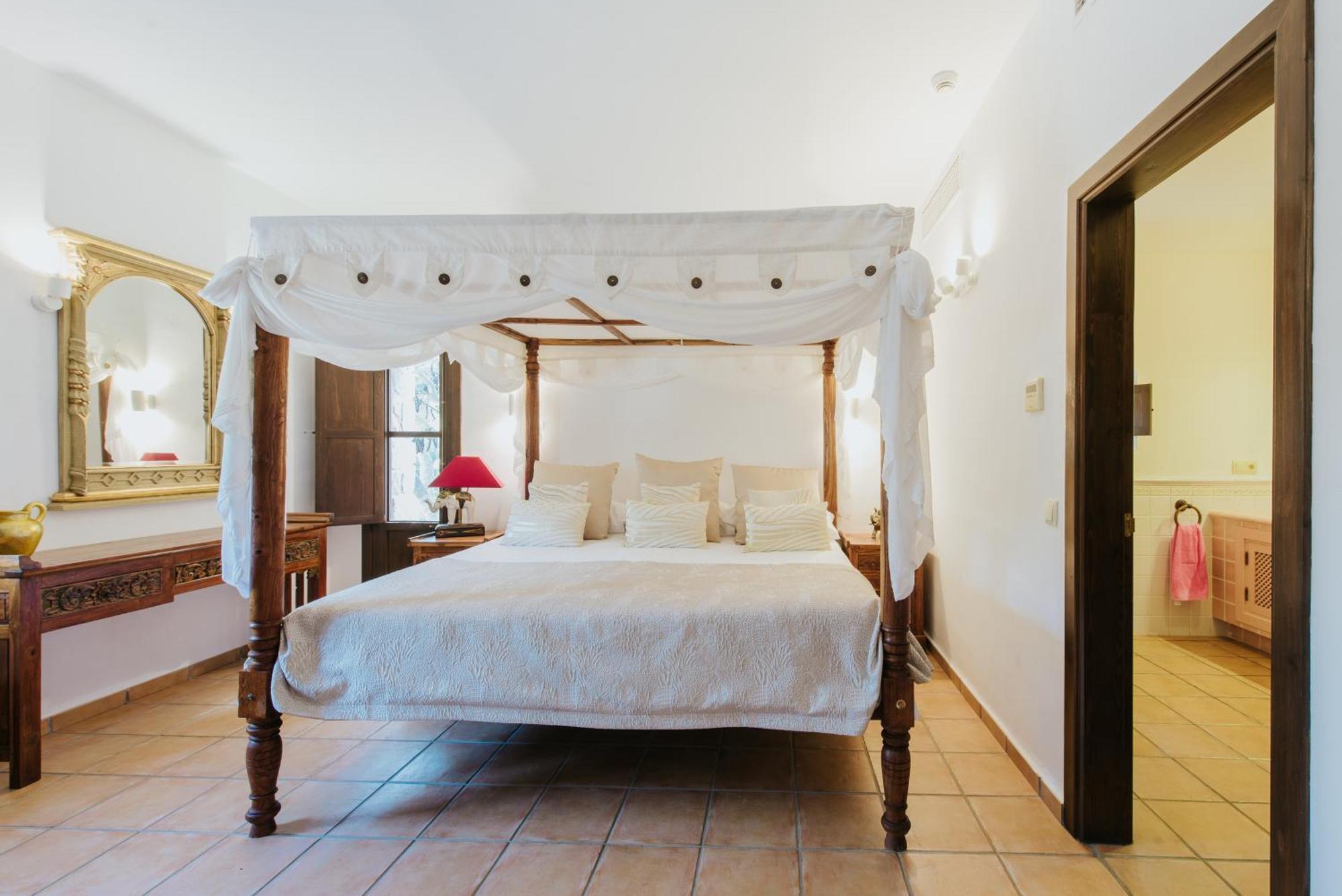 Villa & Guesthouse Paissa D'En Bernat Кала Тарида Екстериор снимка