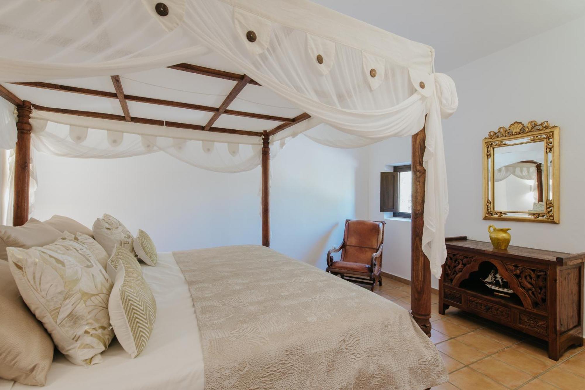 Villa & Guesthouse Paissa D'En Bernat Кала Тарида Екстериор снимка