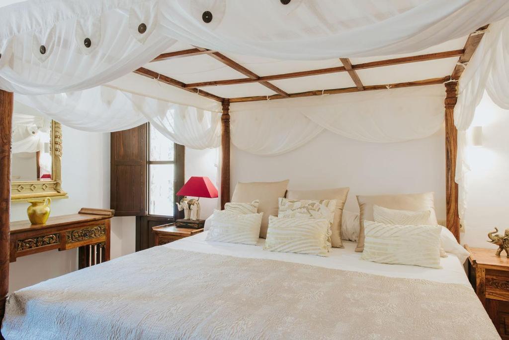 Villa & Guesthouse Paissa D'En Bernat Кала Тарида Екстериор снимка